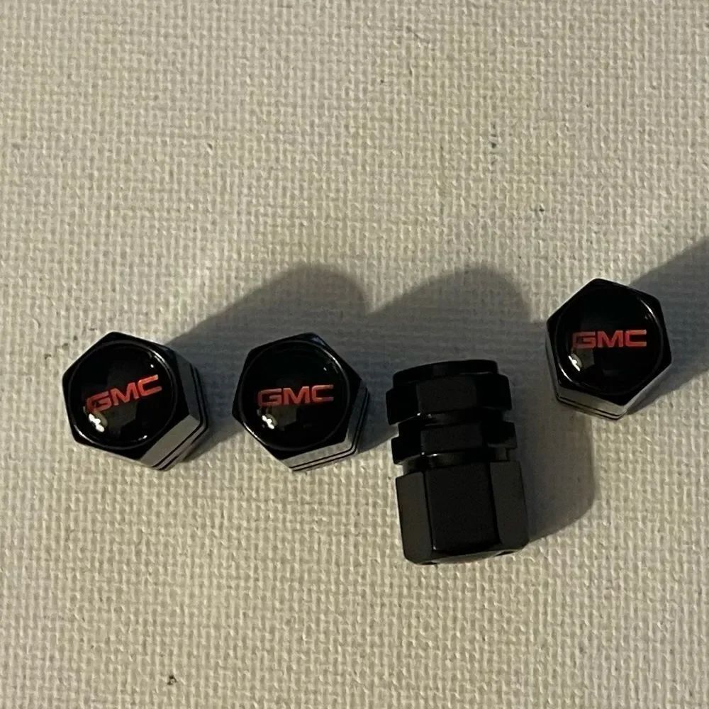 GMC Logo valve Stem caps in Black set of 4 NWT